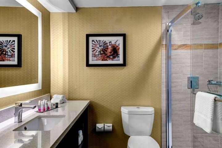 Room 12 of 30