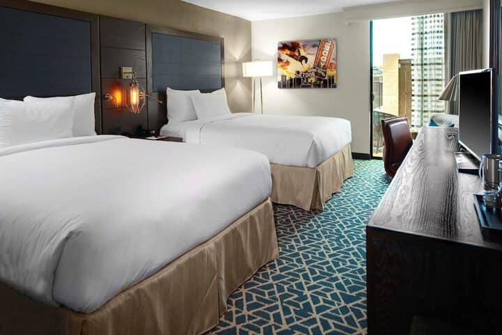 Room 4 of 30
