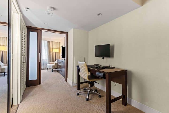 Room 29 of 106