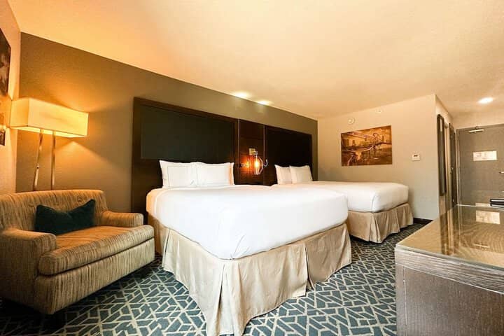 Room 8 of 30